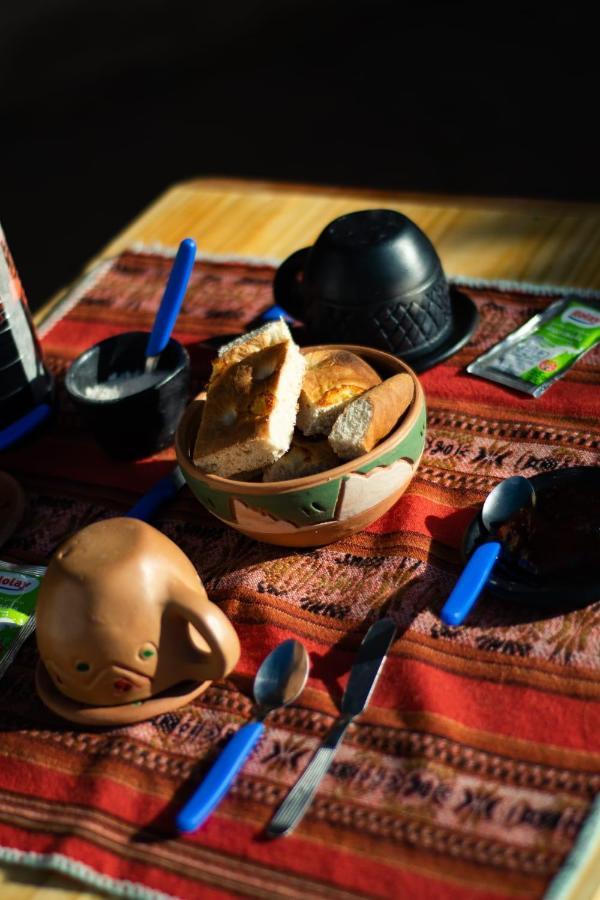 Acusi Hostel Camping Humahuaca Buitenkant foto